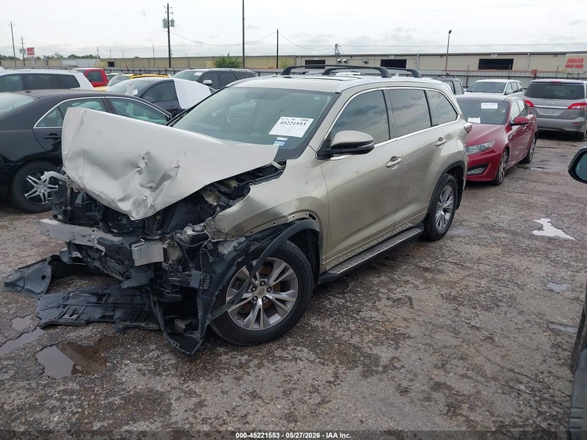 2015 Toyota Highlander VIN 5TDKKRFH5FS050824 IAAI salvage auction — FRONT END, Salvage Title, sold $3,000 on 2026-07-29 (photo 2)