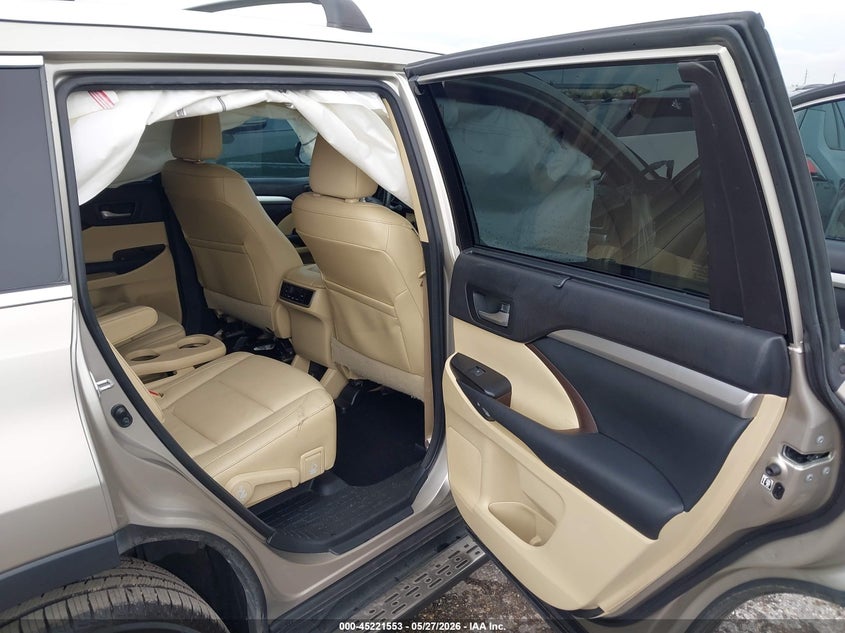 2015 Toyota Highlander VIN 5TDKKRFH5FS050824 IAAI salvage auction — FRONT END, Salvage Title, sold $4,425 on 2026-07-29 (photo 8)