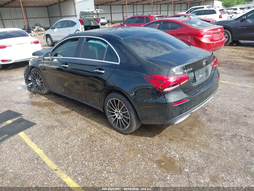 2020 Mercedes-benz A-klasse VIN W1K3G4EB6LJ204882 IAAI salvage auction — FRONT END, Salvage Title, sold $5,650 on 2026-07-22 (photo 3)