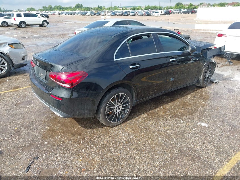 2020 Mercedes-benz A-klasse VIN W1K3G4EB6LJ204882 IAAI salvage auction — FRONT END, Salvage Title, sold $5,650 on 2026-07-22 (photo 4)