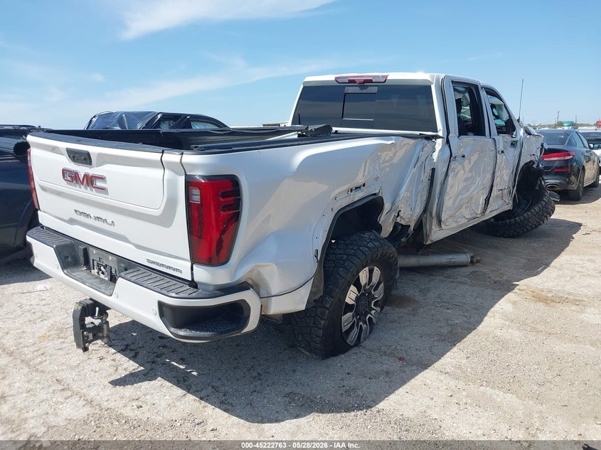 2024 Gmc VIN 1GT49WEYXRF111836 IAAI salvage auction — LEFT & RIGHT, Salvage Title, sold $19,250 on 2026-08-31 (photo 4)