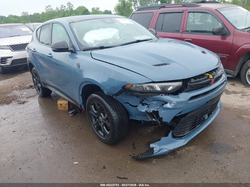 2023 Dodge Hornet VIN ZACNDFBN8P3A05609 IAAI salvage auction — RIGHT FRONT, Salvage Title, sold $4,650 on 2026-07-14 (photo 1)