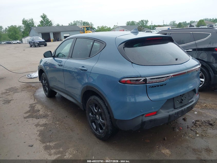 2023 Dodge Hornet VIN ZACNDFBN8P3A05609 IAAI salvage auction — RIGHT FRONT, Salvage Title, sold $4,650 on 2026-07-14 (photo 3)
