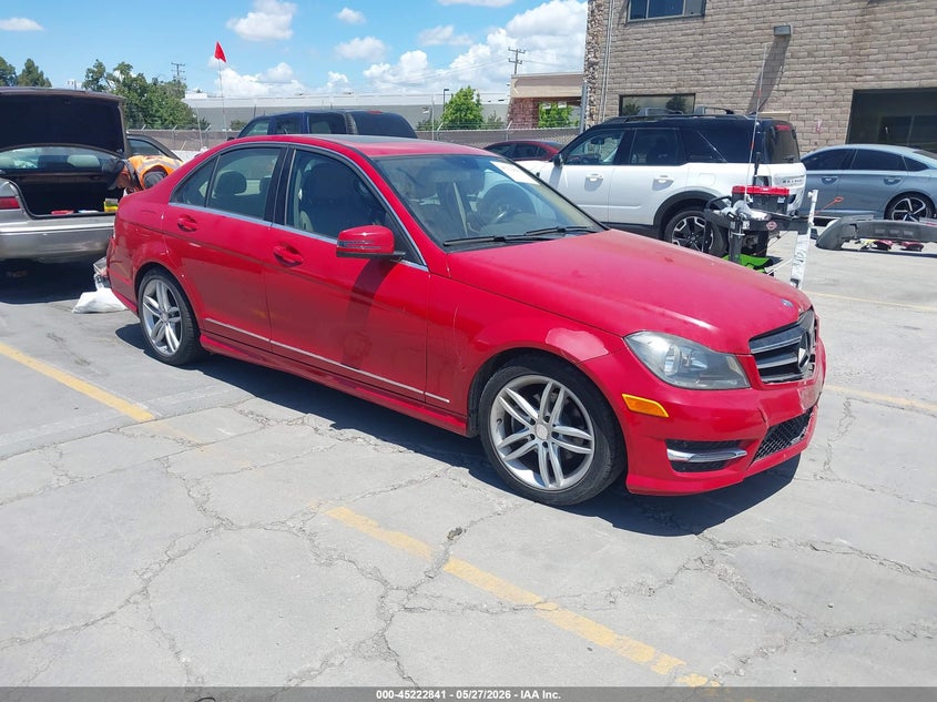 2014 Mercedes-benz C-klasse VIN WDDGF4HB9EG155757 IAAI salvage auction — LEFT REAR, Salvage Title, sold $1,100 on 2026-07-06 (photo 1)
