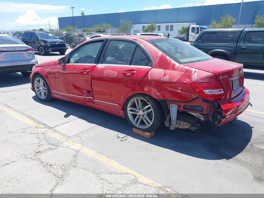 2014 Mercedes-benz C-klasse VIN WDDGF4HB9EG155757 IAAI salvage auction — LEFT REAR, Salvage Title, sold $1,100 on 2026-07-06 (photo 3)