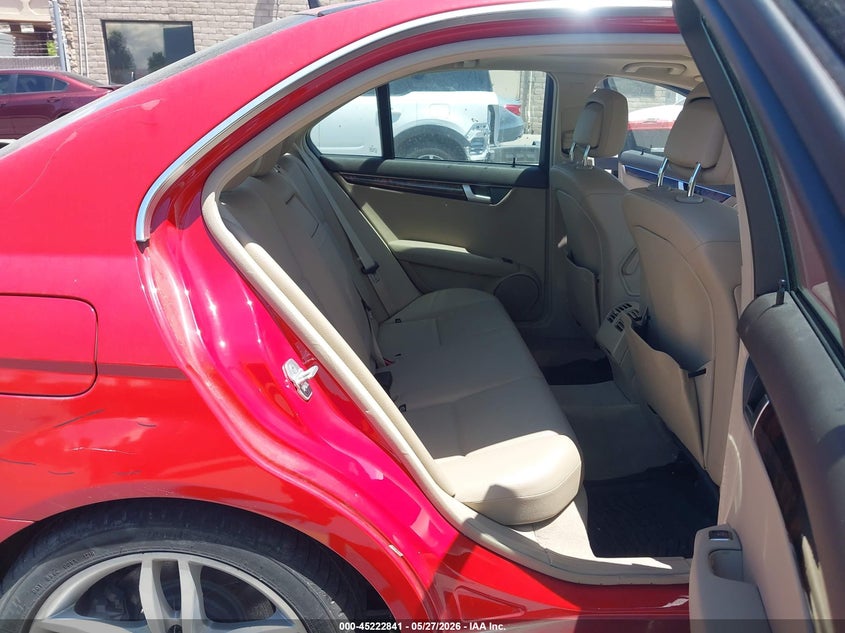 2014 Mercedes-benz C-klasse VIN WDDGF4HB9EG155757 IAAI salvage auction — LEFT REAR, Salvage Title, sold $1,100 on 2026-07-06 (photo 8)