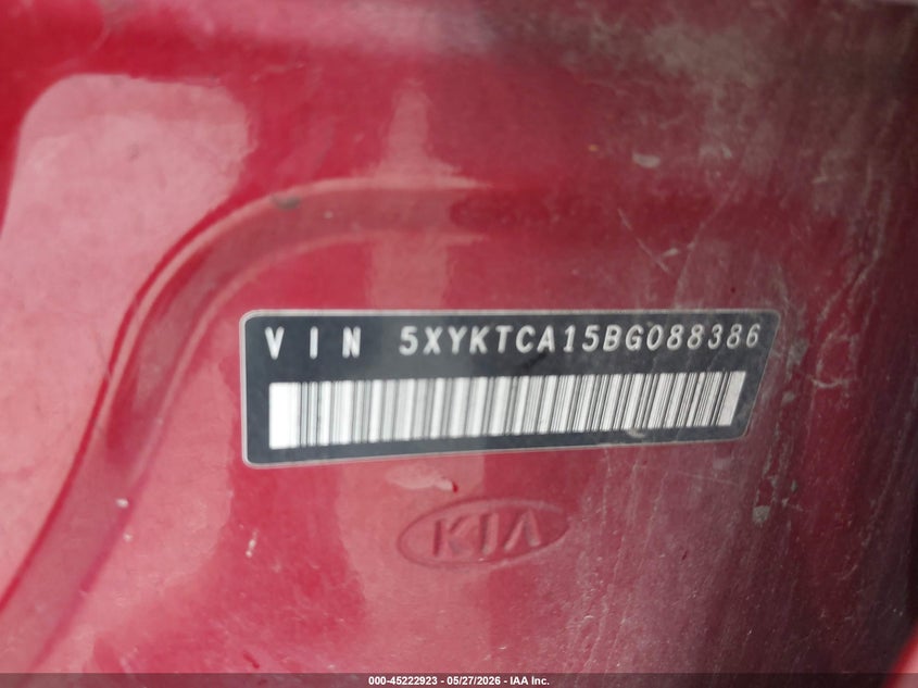 2011 Kia Sorento VIN 5XYKTCA15BG088386 IAAI salvage auction — NORMAL WEAR, Clear (Kansas), sold $750 on 2026-07-15 (photo 9)