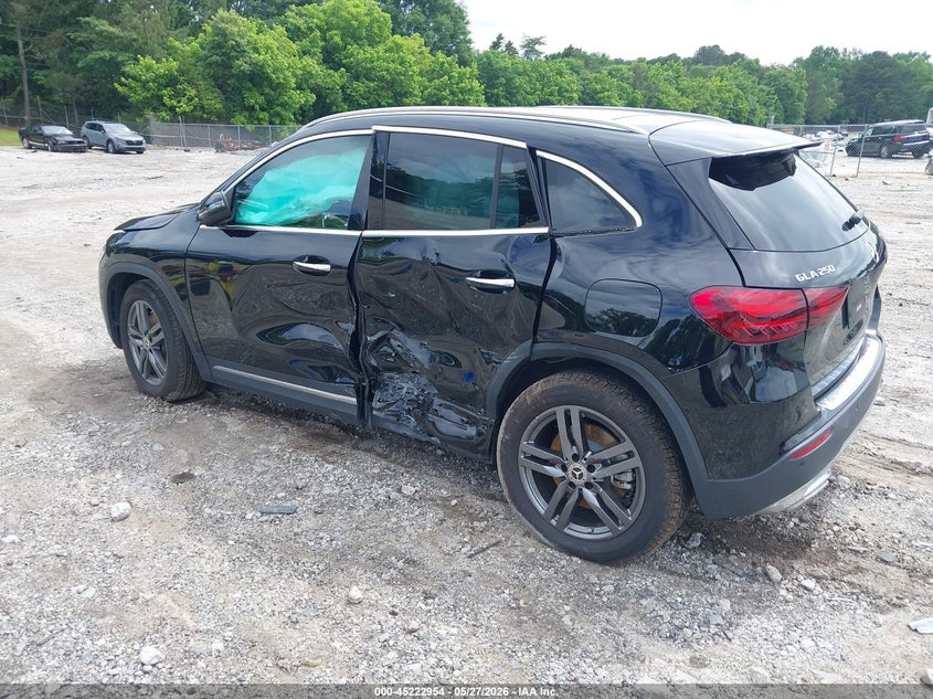 2025 Mercedes-benz VIN W1N4N4GB1SJ694012 IAAI salvage auction — SIDE, Salvage Title, sold $10,800 on 2026-07-29 (photo 3)