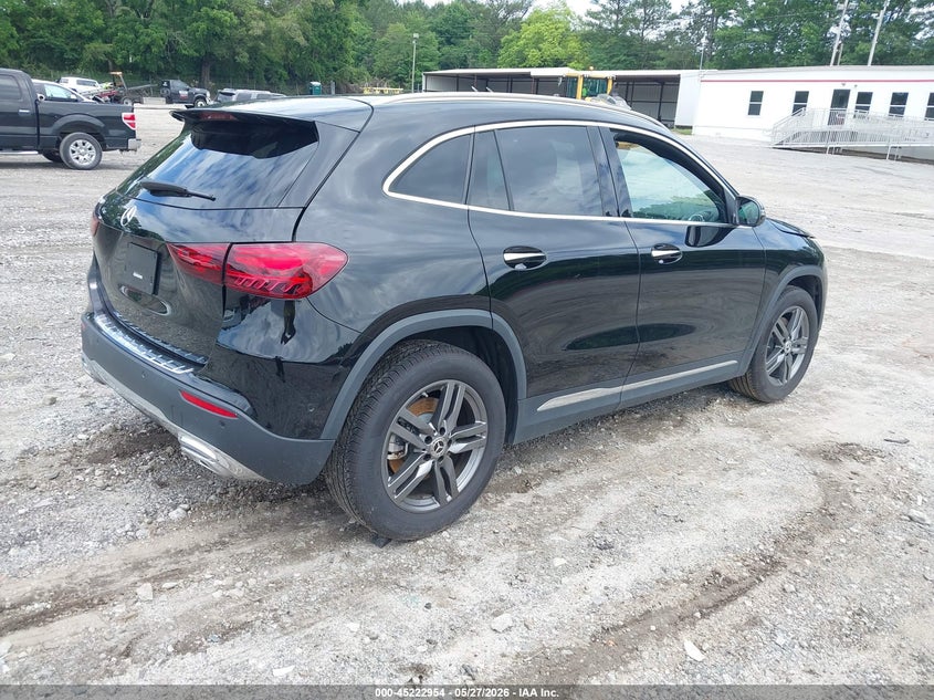 2025 Mercedes-benz VIN W1N4N4GB1SJ694012 IAAI salvage auction — SIDE, Salvage Title, sold $10,800 on 2026-07-29 (photo 4)