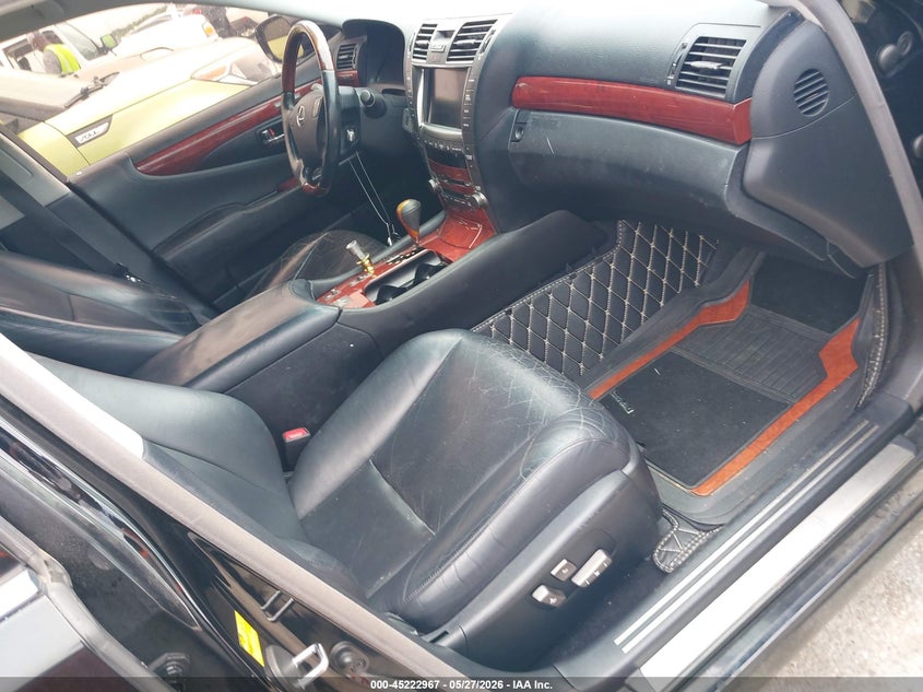 2008 Lexus Ls VIN JTHBL46F985081435 IAAI salvage auction — NORMAL WEAR, Original (Texas), sold $1,400 on 2026-07-06 (photo 5)