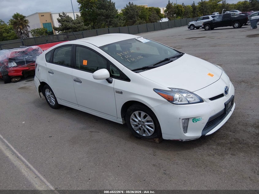 2014 Toyota Prius VIN JTDKN3DPXE3063020 IAAI salvage auction — SIDE, Salvage Title, sold $2,000 on 2026-07-13 (photo 1)