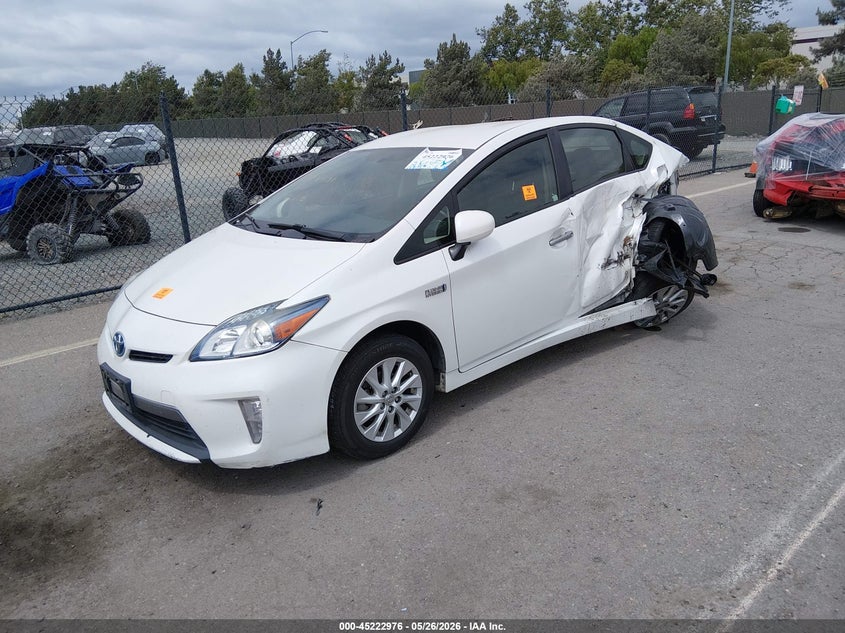 2014 Toyota Prius VIN JTDKN3DPXE3063020 IAAI salvage auction — SIDE, Salvage Title, sold $2,000 on 2026-07-13 (photo 2)