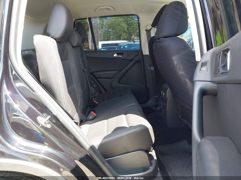 2016 Volkswagen Tiguan VIN WVGBV7AX6GW605691 IAAI salvage auction — LEFT & RIGHT, Salvage Title, sold $375 on 2026-07-29 (photo 8)