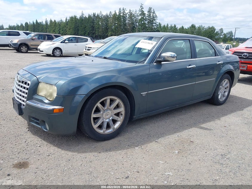 2006 Chrysler 300c VIN 2C3KA63H56H375997 IAAI salvage auction — NORMAL WEAR, Clear-Dealer Only (Iowa), sold $800 on 2026-07-08 (photo 2)