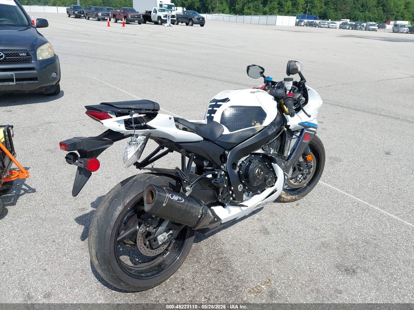 2023 Suzuki Gsx VIN JS1GR7MA8P7100455 IAAI salvage auction — FRONT END, Salvage Title, sold $3,650 on 2026-07-22 (photo 4)