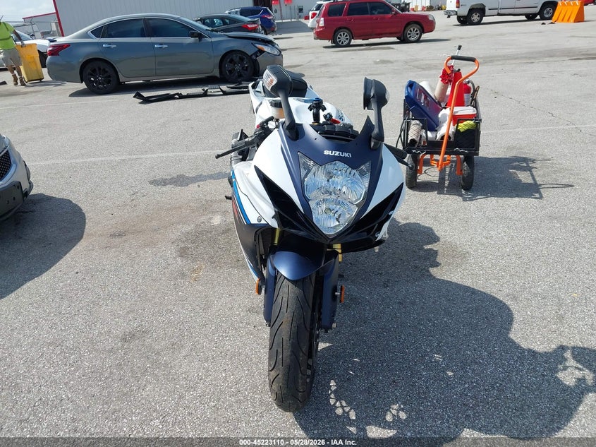 2023 Suzuki Gsx VIN JS1GR7MA8P7100455 IAAI salvage auction — FRONT END, Salvage Title, sold $3,650 on 2026-07-22 (photo 5)