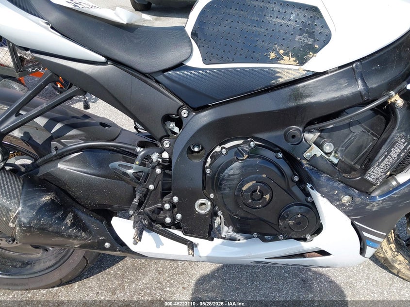 2023 Suzuki Gsx VIN JS1GR7MA8P7100455 IAAI salvage auction — FRONT END, Salvage Title, sold $3,650 on 2026-07-22 (photo 8)