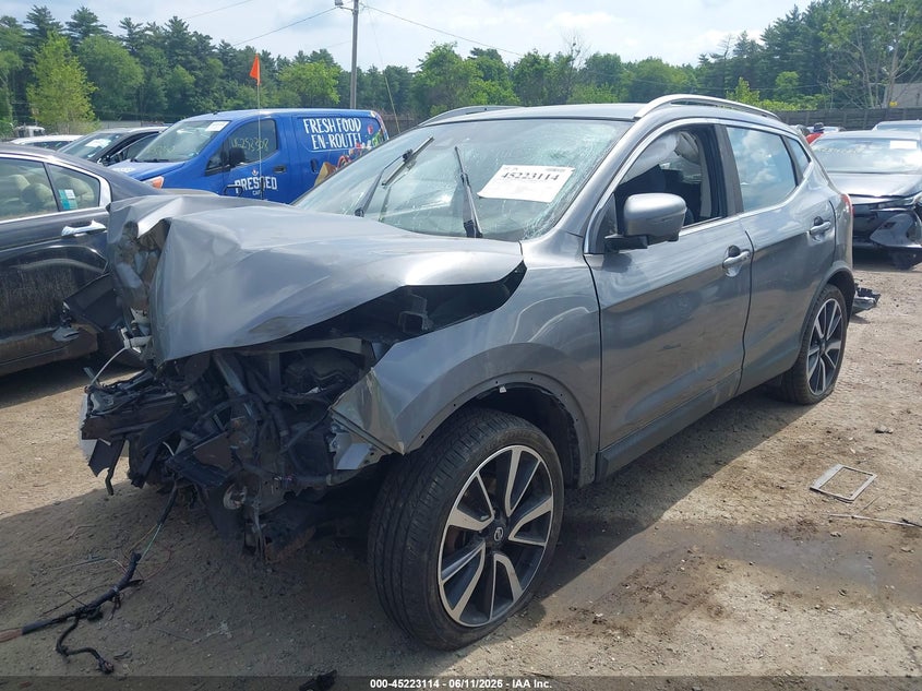 2017 Nissan Rogue VIN JN1BJ1CR6HW120399 IAAI salvage auction — FRONT END, Salvage (Massachusetts), sold $400 on 2026-07-10 (photo 2)