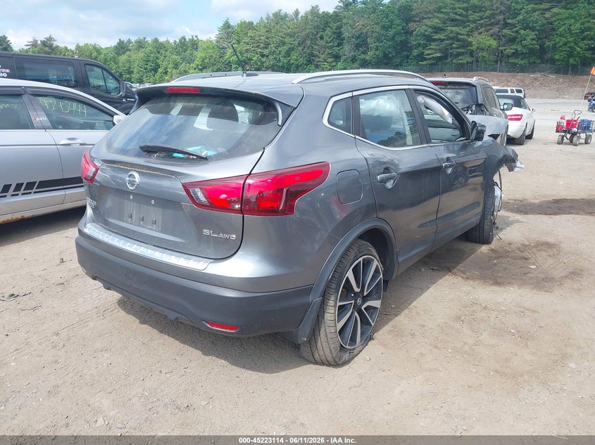 2017 Nissan Rogue VIN JN1BJ1CR6HW120399 IAAI salvage auction — FRONT END, Salvage (Massachusetts), sold $400 on 2026-07-10 (photo 4)