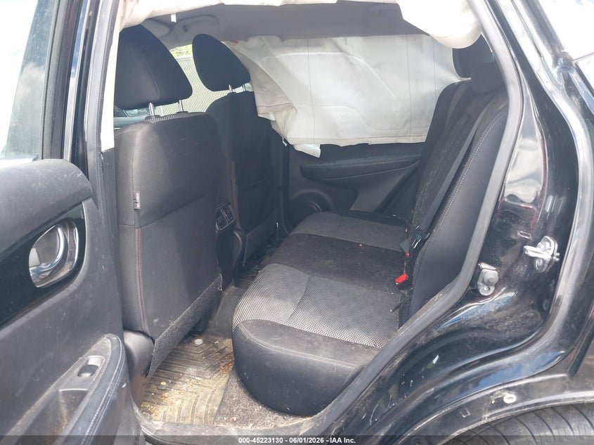 2019 Nissan Rogue VIN JN1BJ1CR2KW321594 IAAI salvage auction — REAR END, Salvage Title, sold $25 on 2026-07-23 (photo 8)