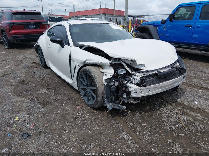 2022 Toyota Gr 86 VIN JF1ZNBF15N8756569 IAAI salvage auction — FRONT END, Salvage (Tennessee), sold $3,600 on 2026-07-23 (photo 1)