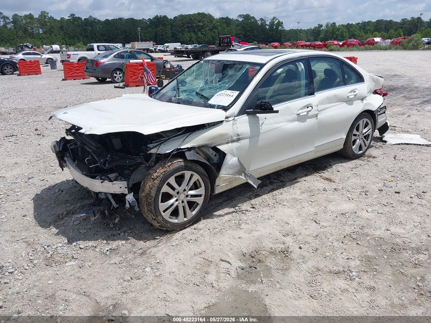 2012 Mercedes-benz VIN WDDGF8BB4CR229281 IAAI salvage auction — ALL OVER, Salvage Title, sold $175 on 2026-07-28 (photo 2)