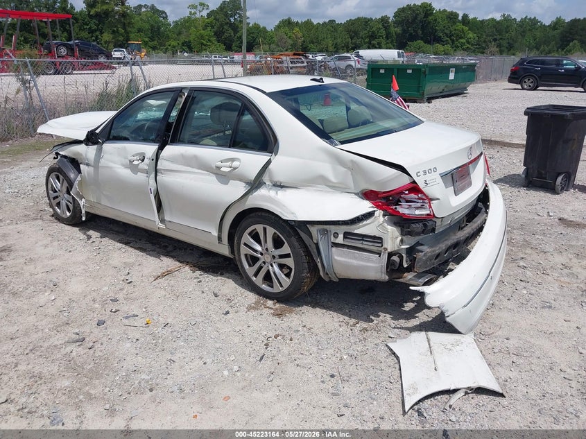 2012 Mercedes-benz VIN WDDGF8BB4CR229281 IAAI salvage auction — ALL OVER, Salvage Title, sold $175 on 2026-07-28 (photo 3)