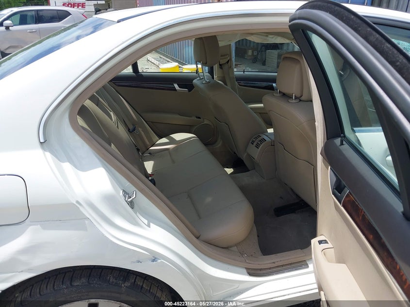 2012 Mercedes-benz VIN WDDGF8BB4CR229281 IAAI salvage auction — ALL OVER, Salvage Title, sold $175 on 2026-07-28 (photo 8)