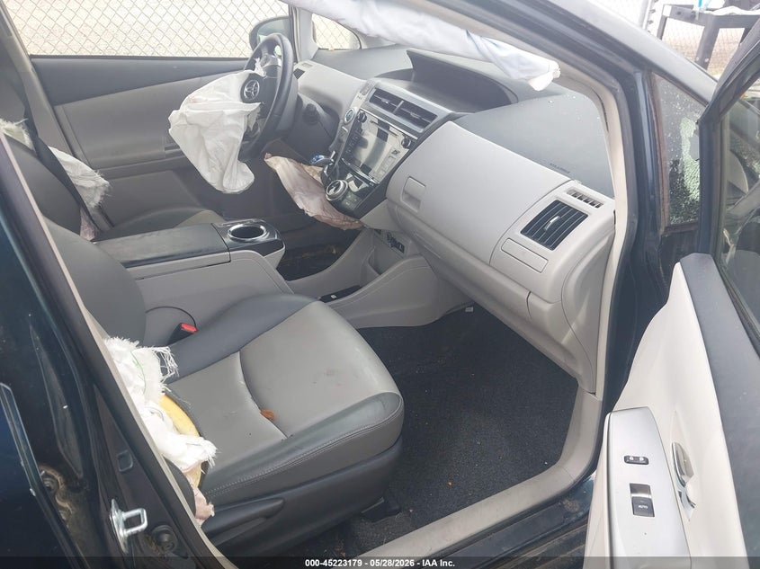 2017 Toyota Prius v VIN JTDZN3EUXHJ064834 IAAI salvage auction — FRONT END, Salvage Title, sold $2,750 on 2026-07-20 (photo 5)