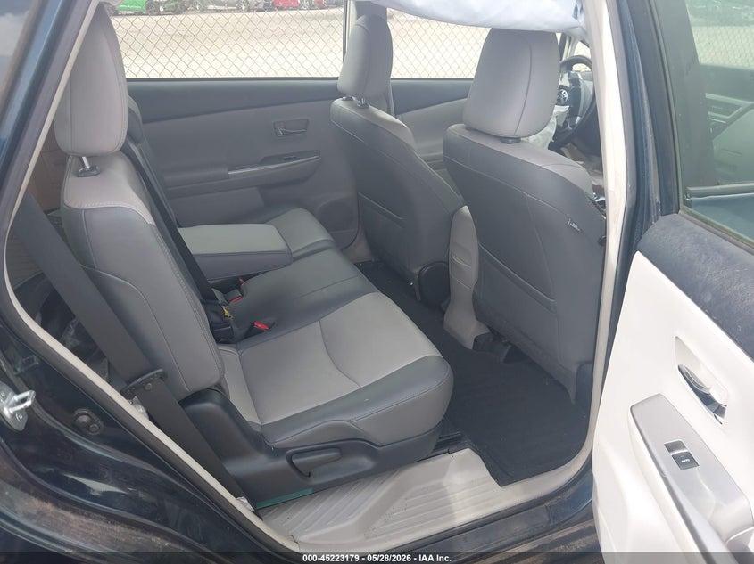 2017 Toyota Prius v VIN JTDZN3EUXHJ064834 IAAI salvage auction — FRONT END, Salvage Title, sold $2,750 on 2026-07-20 (photo 8)