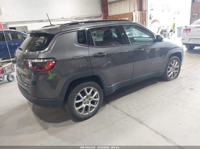 2022 Jeep Compass VIN 3C4NJDFBXNT181556 IAAI salvage auction — LEFT FRONT, Salvage Title, sold $5,550 on 2026-07-10 (photo 4)