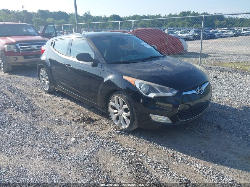 2013 Hyundai Veloster VIN KMHTC6AD8DU147914 IAAI salvage auction — NORMAL WEAR, Salvage Title, sold $1,100 on 2026-07-24 (photo 1)