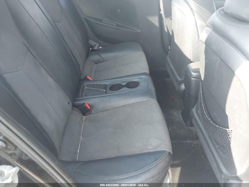 2013 Hyundai Veloster VIN KMHTC6AD8DU147914 IAAI salvage auction — NORMAL WEAR, Salvage Title, sold $1,100 on 2026-07-24 (photo 8)