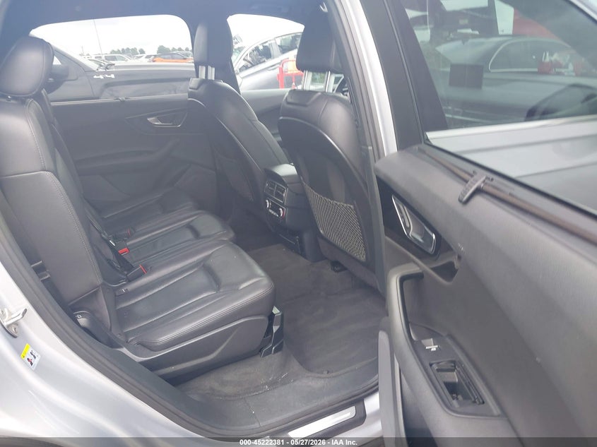 2017 Audi Q7 VIN WA1LAAF7XHD006424 IAAI salvage auction — RIGHT FRONT, Salvage Title, sold $6,000 on 2026-07-31 (photo 8)