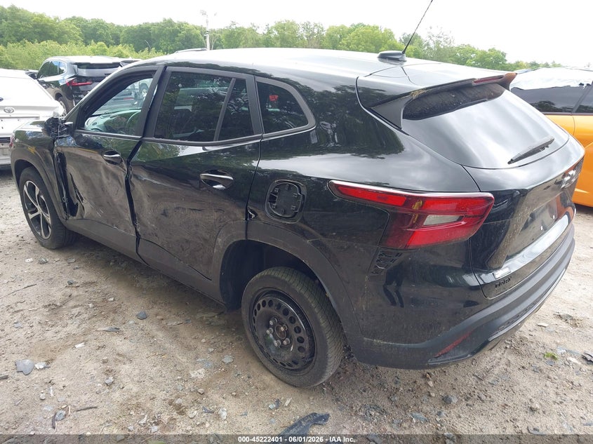 2024 Chevrolet Trax VIN KL77LGE28RC062862 IAAI salvage auction — SIDE, Salvage Title, sold $6,100 on 2026-07-21 (photo 3)