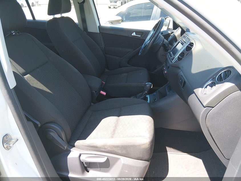 2017 Volkswagen Tiguan VIN WVGAV7AX9HK055004 IAAI salvage auction — REAR END, Original (Texas), sold $2,900 on 2026-07-28 (photo 5)