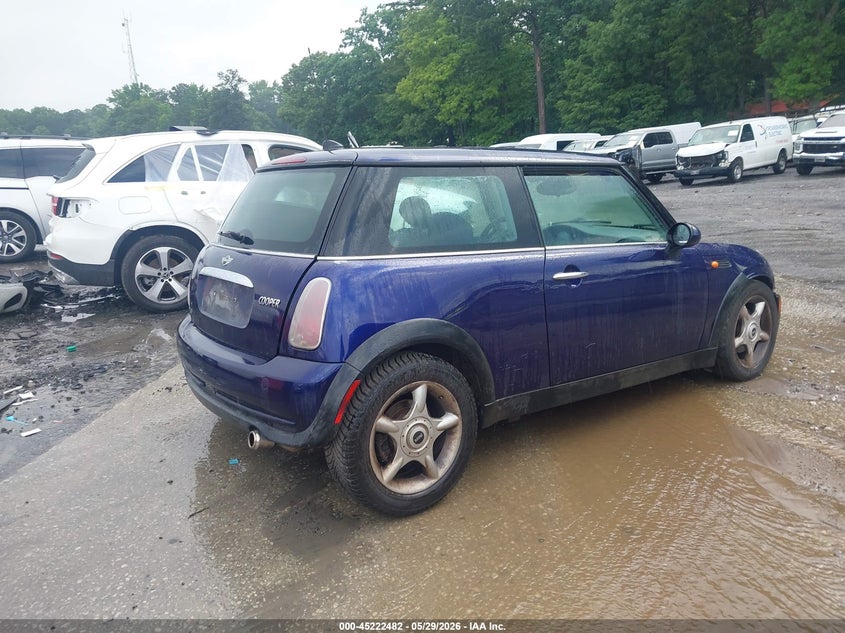 2005 Mini Cooper VIN WMWRC33485TJ66025 IAAI salvage auction — RIGHT FRONT, Salvage (Georgia), sold $325 on 2026-07-15 (photo 4)