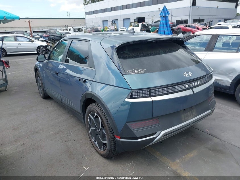 2022 Hyundai Ioniq 5 VIN KM8KNDAF3NU104045 IAAI salvage auction — SIDE, Salvage Title, sold $8,300 on 2026-07-11 (photo 3)