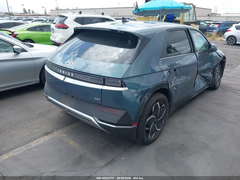 2022 Hyundai Ioniq 5 VIN KM8KNDAF3NU104045 IAAI salvage auction — SIDE, Salvage Title, sold $8,300 on 2026-07-11 (photo 4)