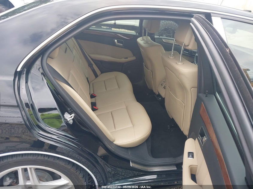2012 Mercedes-benz E-klasse VIN WDDHF5KBXCA616046 IAAI salvage auction — ENGINE DAMAGE, Salvage (Mississippi), sold $1,500 on 2026-07-09 (photo 8)