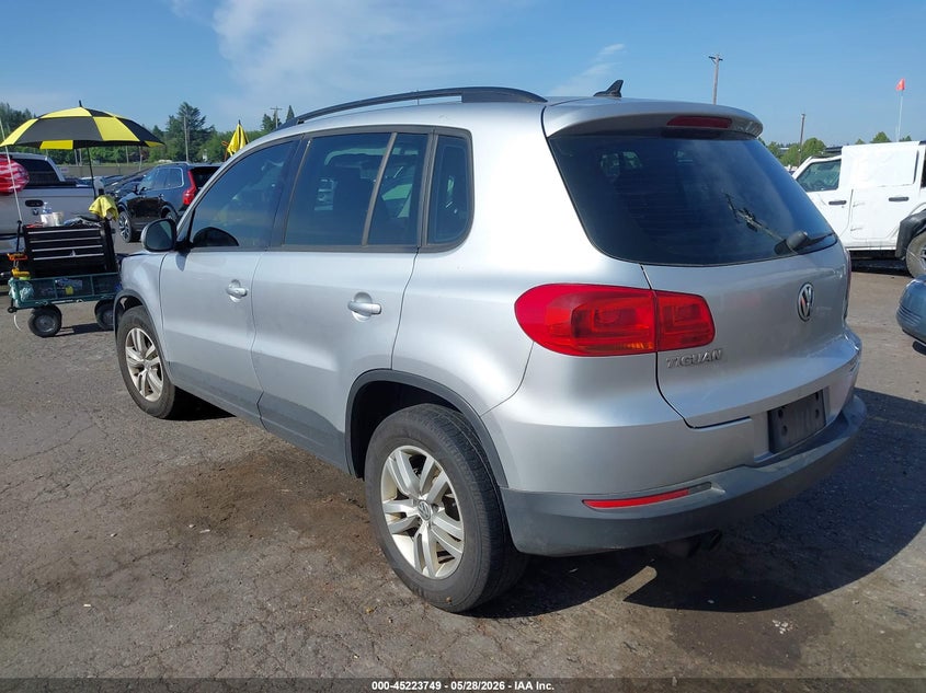 2017 Volkswagen Tiguan VIN WVGBV7AX0HK024910 IAAI salvage auction — FRONT END, Salvage Title, sold $300 on 2026-07-23 (photo 3)