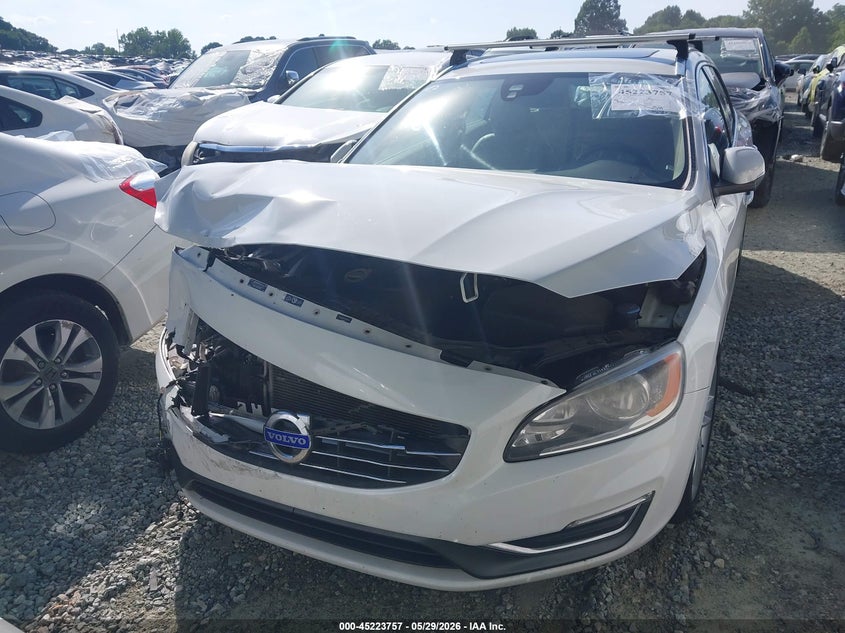 2015 Volvo V60 VIN YV140MEK6F1233431 IAAI salvage auction — FRONT END, Salvage Title, sold $425 on 2026-07-12 (photo 6)