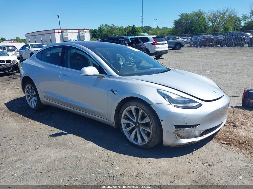 2018 Tesla Model 3 VIN 5YJ3E1EA8JF031117 IAAI salvage auction — LEFT FRONT, Salvage Title, sold $3,300 on 2026-07-16 (photo 1)