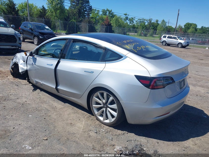 2018 Tesla Model 3 VIN 5YJ3E1EA8JF031117 IAAI salvage auction — LEFT FRONT, Salvage Title, sold $3,300 on 2026-07-16 (photo 3)