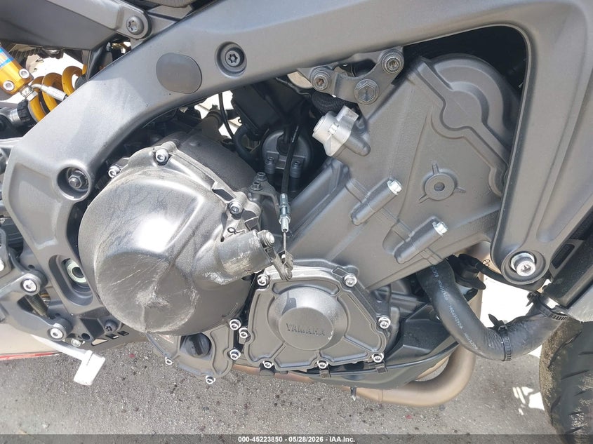 2025 Yamaha Mt VIN JYARN95Y7SA000498 IAAI salvage auction — FRONT & REAR, Salvage Title, sold $4,500 on 2026-07-08 (photo 8)