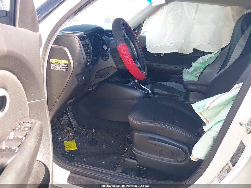 2017 Kia Soul VIN KNDJN2A2XH7486532 IAAI salvage auction — RIGHT SIDE, Salvage Title, sold $1,400 on 2026-07-24 (photo 5)