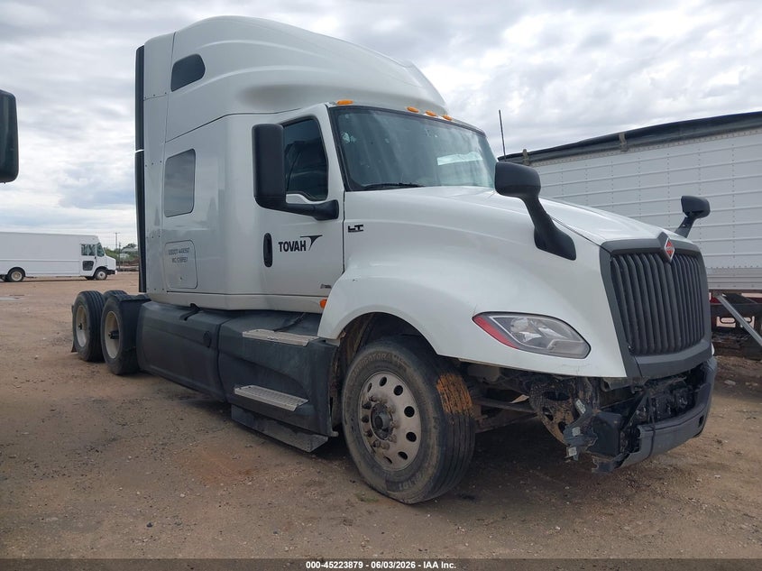 2021 International VIN 3HSDZTZR4MN169548 — IAAI salvage auction photo