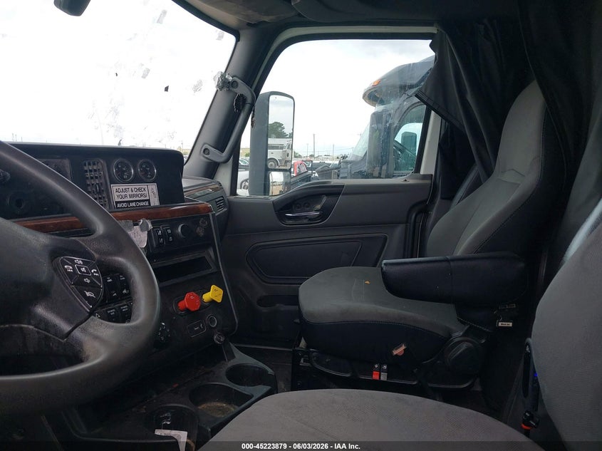 2021 International VIN 3HSDZTZR4MN169548 IAAI salvage auction — REPOSSESSION, Salvage Title, sold $3,900 on 2026-07-08 (photo 6)
