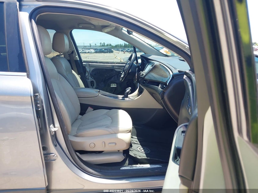 2020 Buick Envision VIN LRBFXBSAXLD036071 IAAI salvage auction — FRONT END, Salvage Title, sold $1,400 on 2026-07-23 (photo 5)