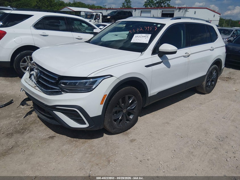 2022 Volkswagen Tiguan VIN 3VV2B7AX4NM175414 IAAI salvage auction — SIDE, Salvage Title, sold $7,500 on 2026-07-23 (photo 2)